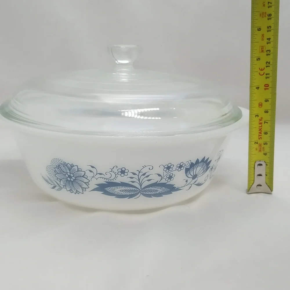 Glasbake Blue Onion Casserole with Lid